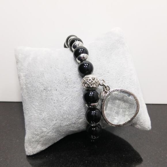 Chico’s Black Beaded Stretch Bracelet Silver Tone Clear Crystal Charm - Picture 3 of 8